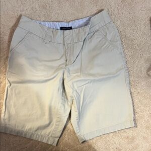 Tommy Hilfiger Women's Cream Shorts